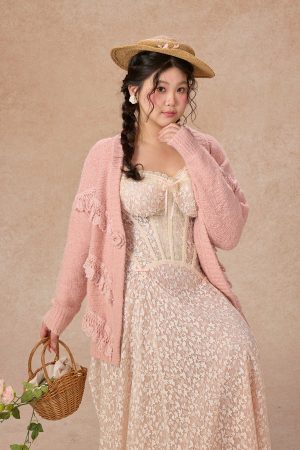 Curve&Plus Meno's Letter Knit Cardigan